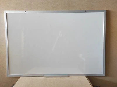 Pizarra Acrílica blanca de 100x70 cm con marco de Aluminio | pizarra blanca