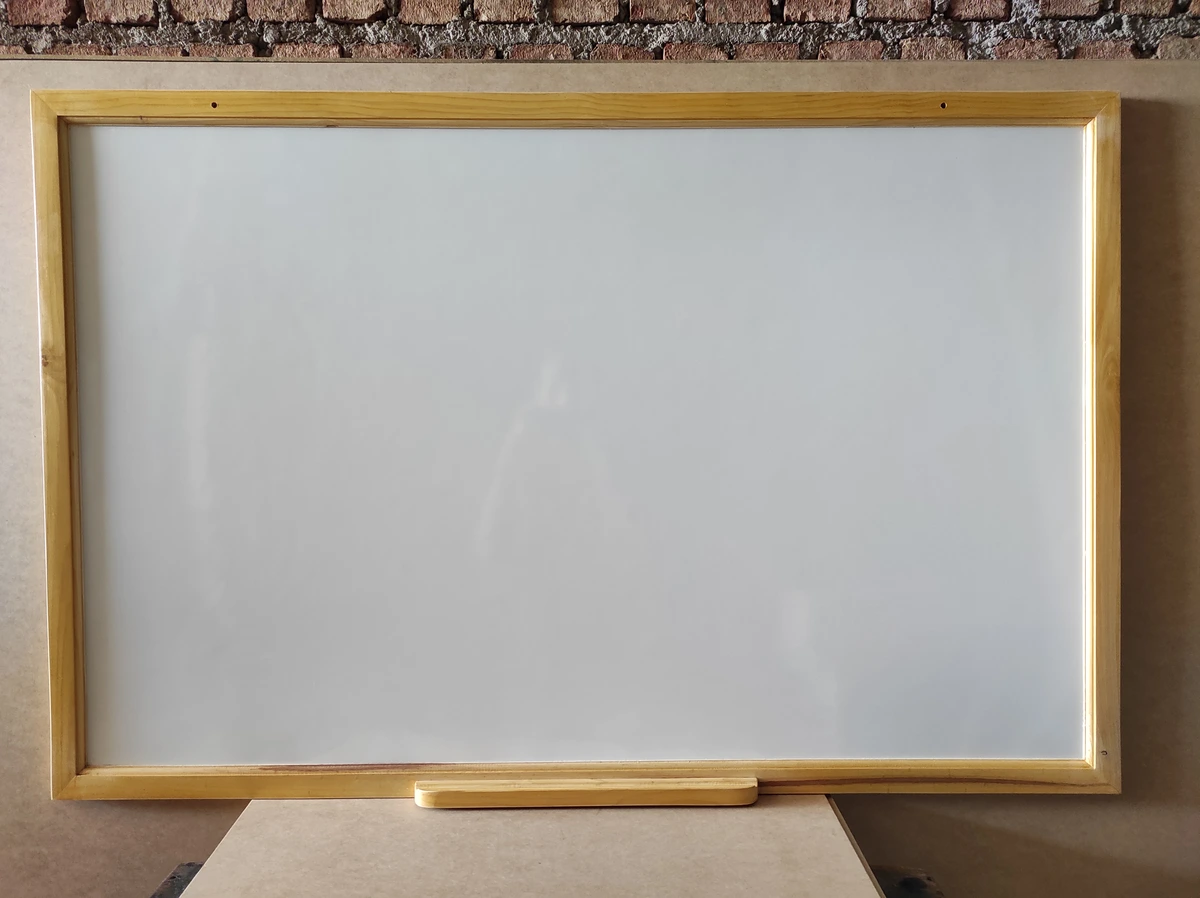 Pizarra de 150x100 acrilica con marco de madera | pizarra blanca